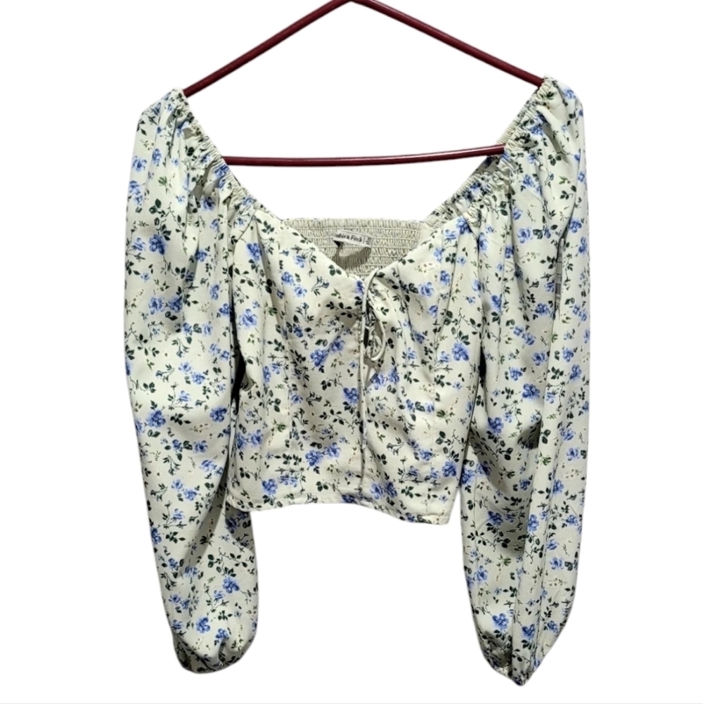 Abecrombie & Fitch Flower Top